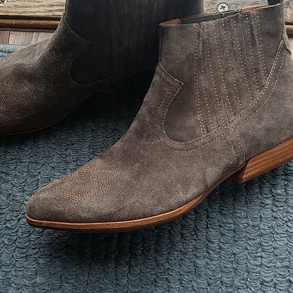 Stylish Booties New
